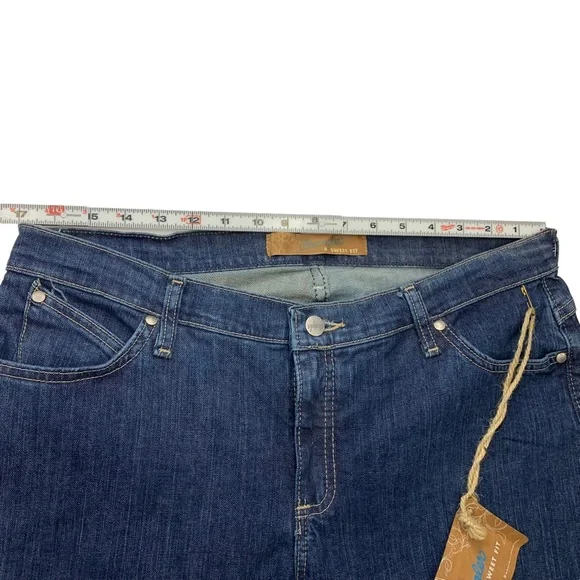 Wrangler Low Rise Boot Cut Women’s Jeans Size 14 - Picture 9 of 11
